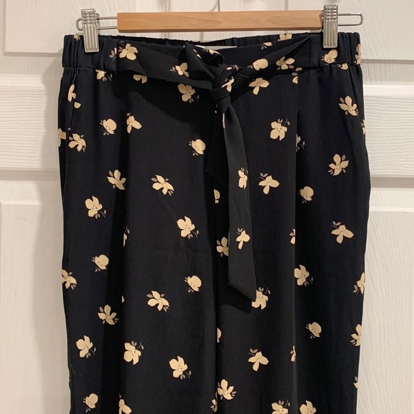 Simons Contemporaine Black Floral Trousers - Picture 4 of 14